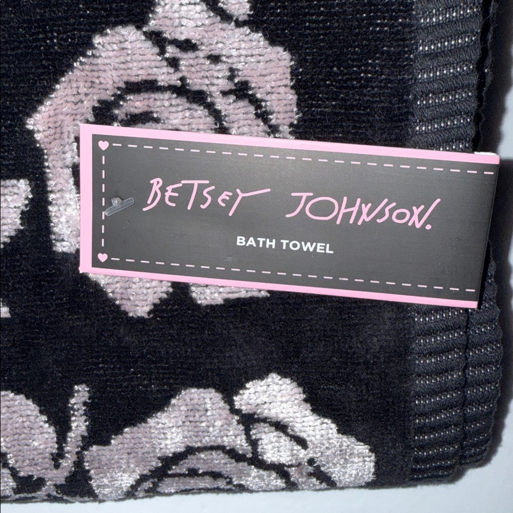NWT Betsey Johnson 4 Pc Cotton/Viscose Bath Towels/Hand Towels Rose Garden Black - Picture 3 of 4